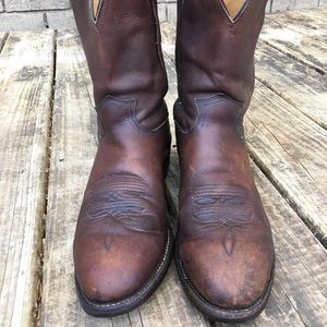 Men’s Justin leather Boots 9 1/2 D